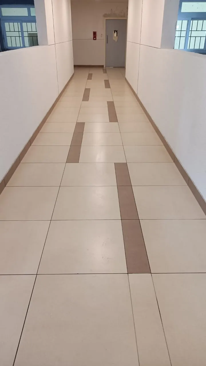 Ivory Phase 1 - I Tower Corrdior