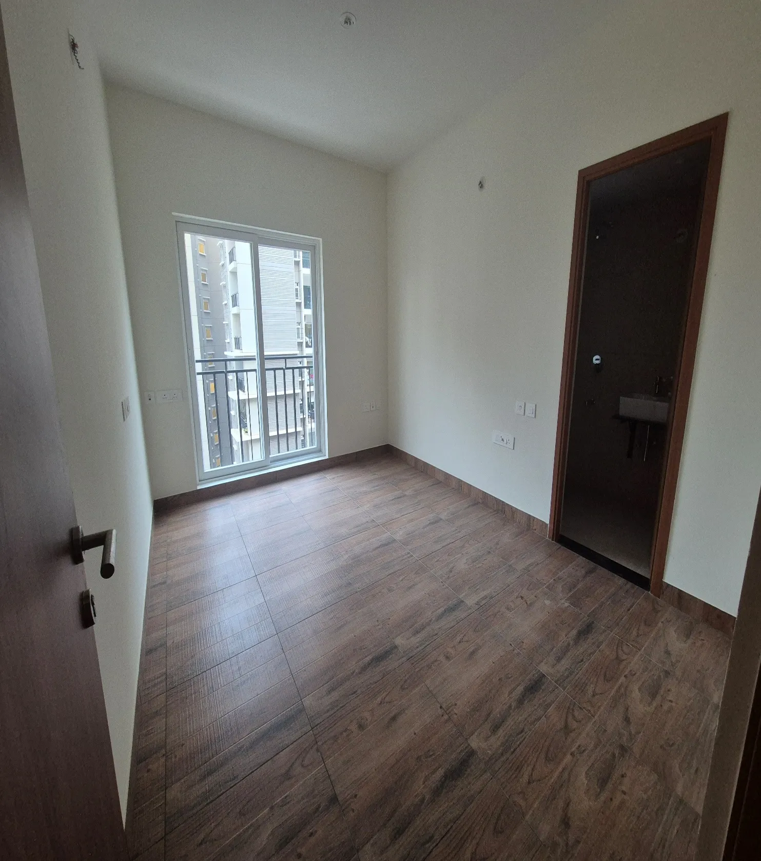 Ivory Phase 1 - H Tower Certified Units