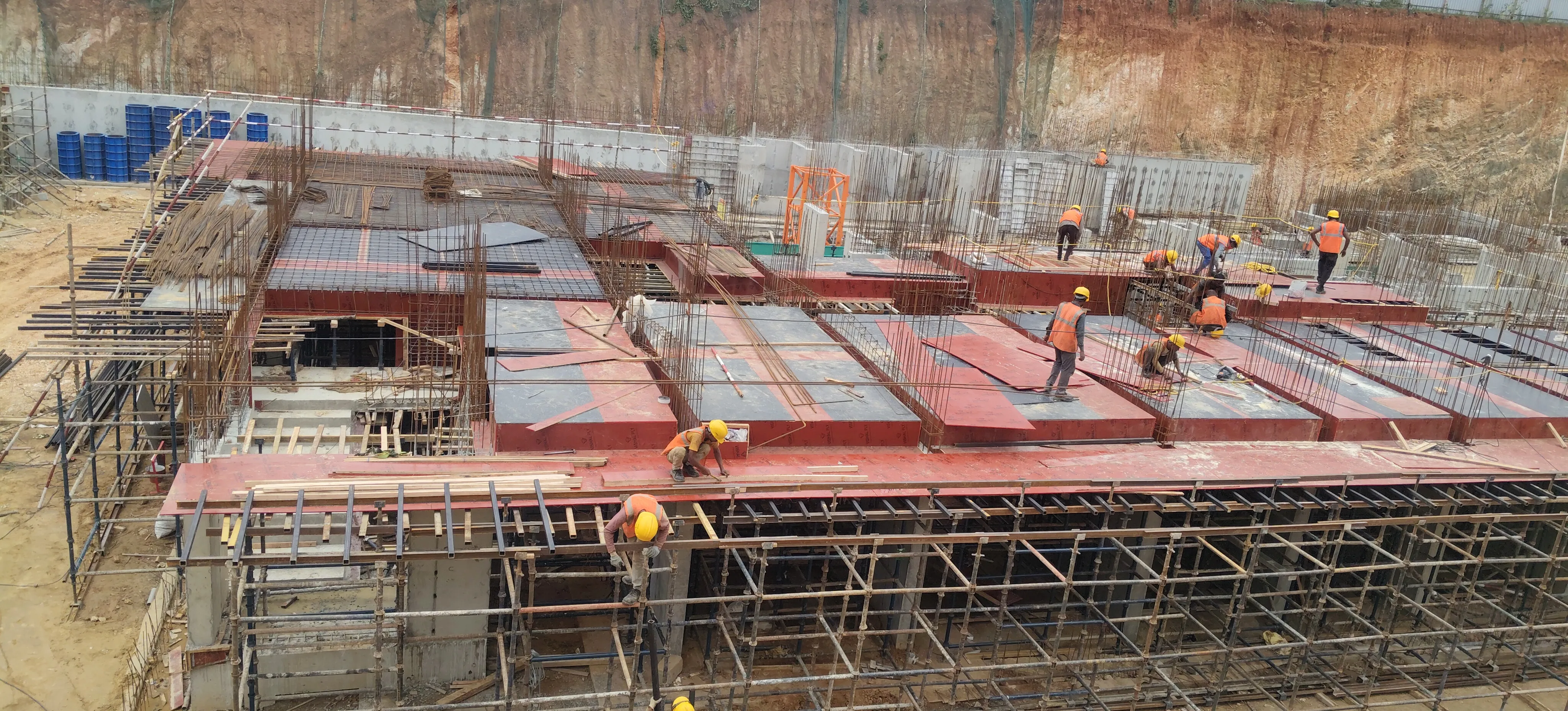 LUMINA: TOWER A-On Casting of Footing/Raft