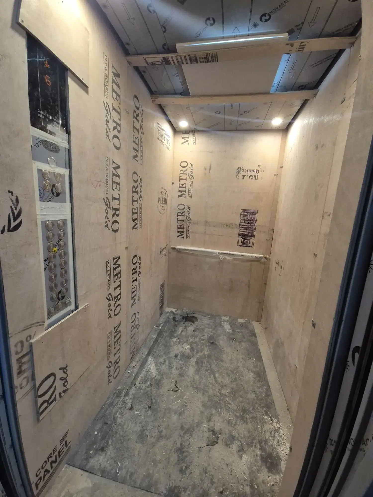 JKL Blocks | Lift Installation