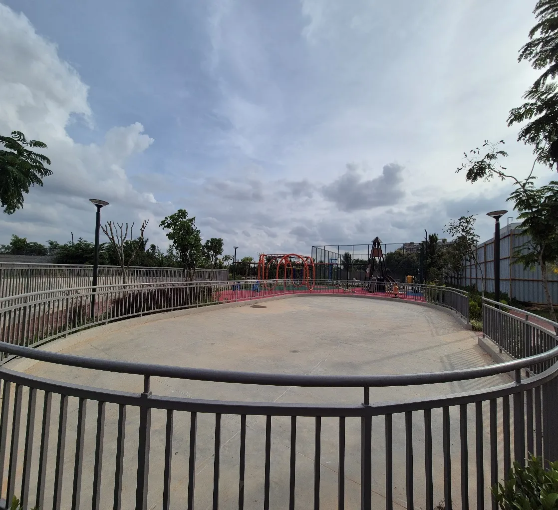 Kids play area & Skating Rink