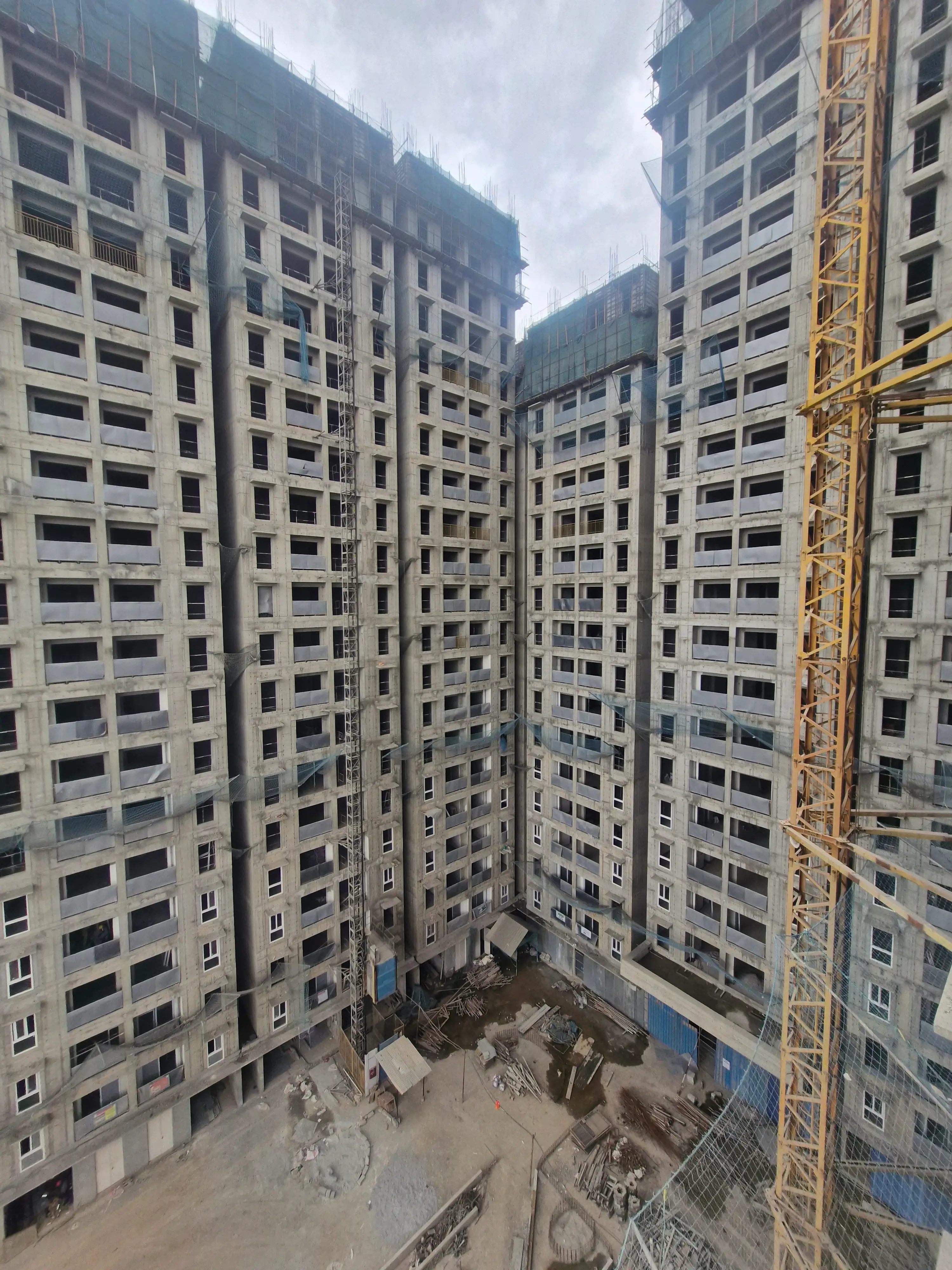 Brigade EL Dorado - Cobalt - Wing B - Milestone release -"On casting of Eighteenth floor slab" - Status as on 18th