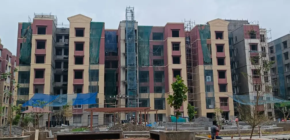 Block M – Internal flat QA work in progress (1/82 completed) & external painting work in progress