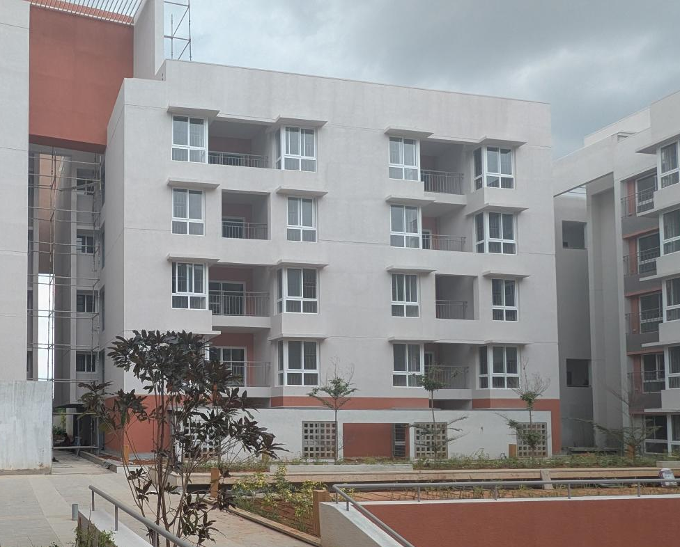 O Block   External paint work in progress. 19 flats QA certification completed. Terrace clay tile finishing work completed. Basement VDF completed. Lift installed. Common area (Lift lobby and staircase) finishing work in progress. Basement Painting work in progress