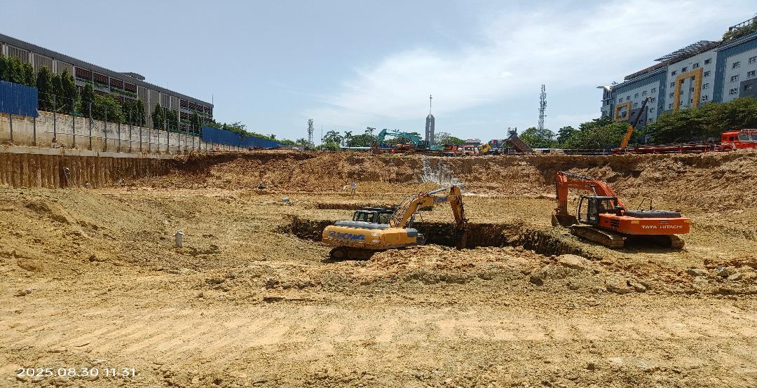 Main Tower  Tower- 2  Mass Excavation in progress