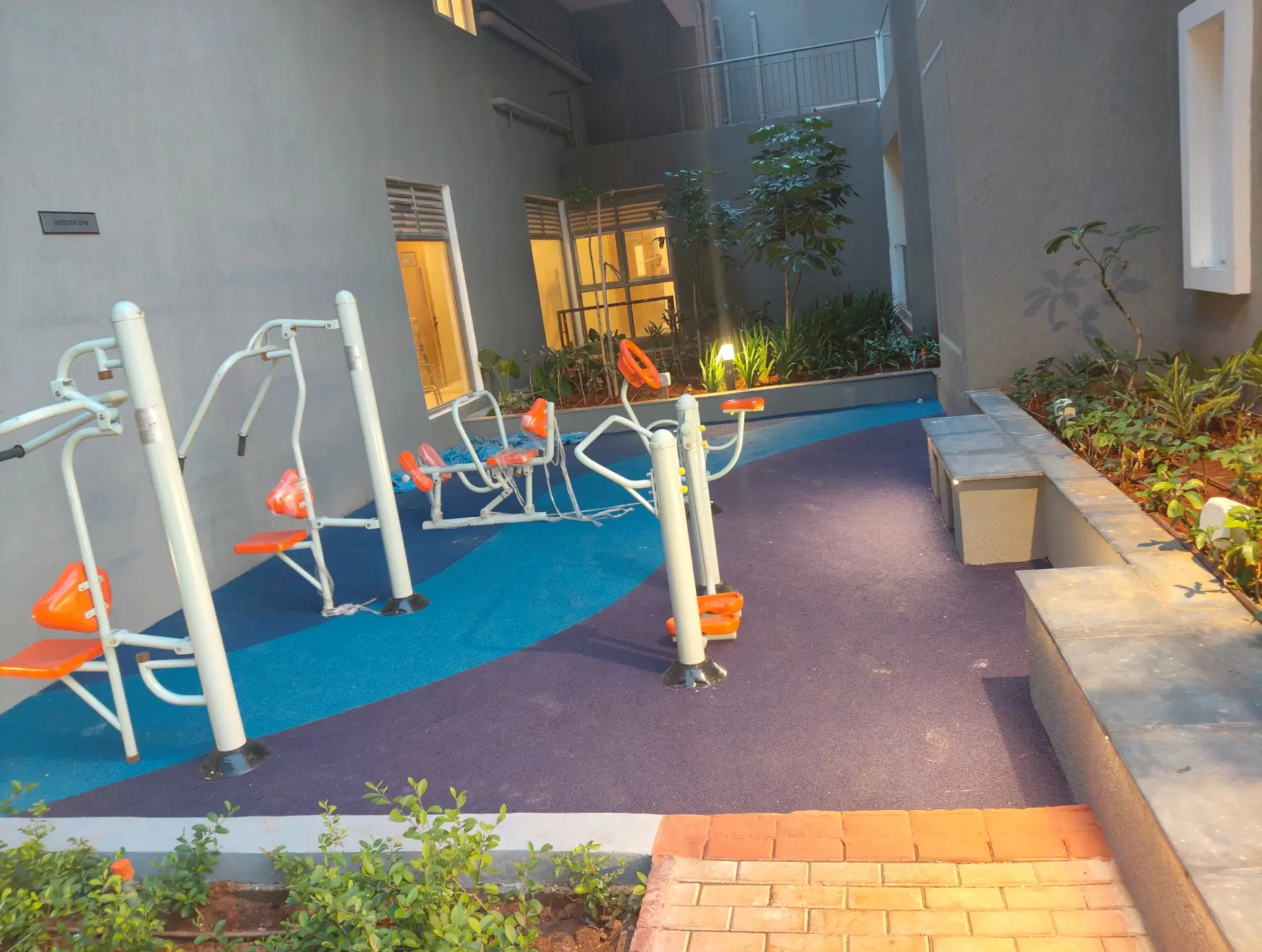 Outdoor gym EPDM flooring work completed