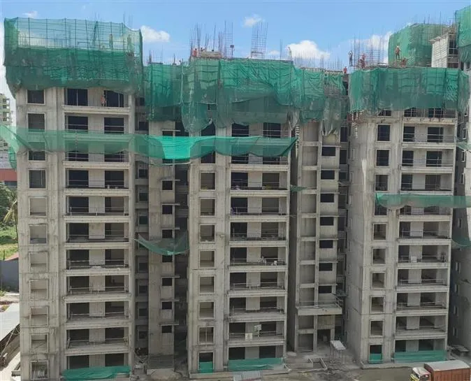 Tower – E: Eleventh floor slab is cast