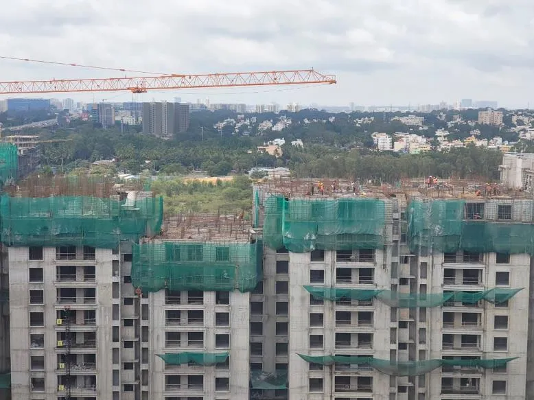 Tower-H and I Tenth floor slab Completed