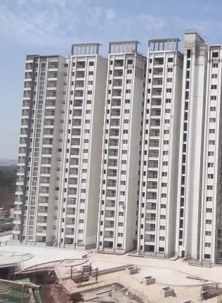 Tower D,E & F -Terrace Parapet, Elevation features pergola work completed. Tower D & E - Terrace Waterproofing completed. Tower F –  Terrace Waterproofing work in progress.