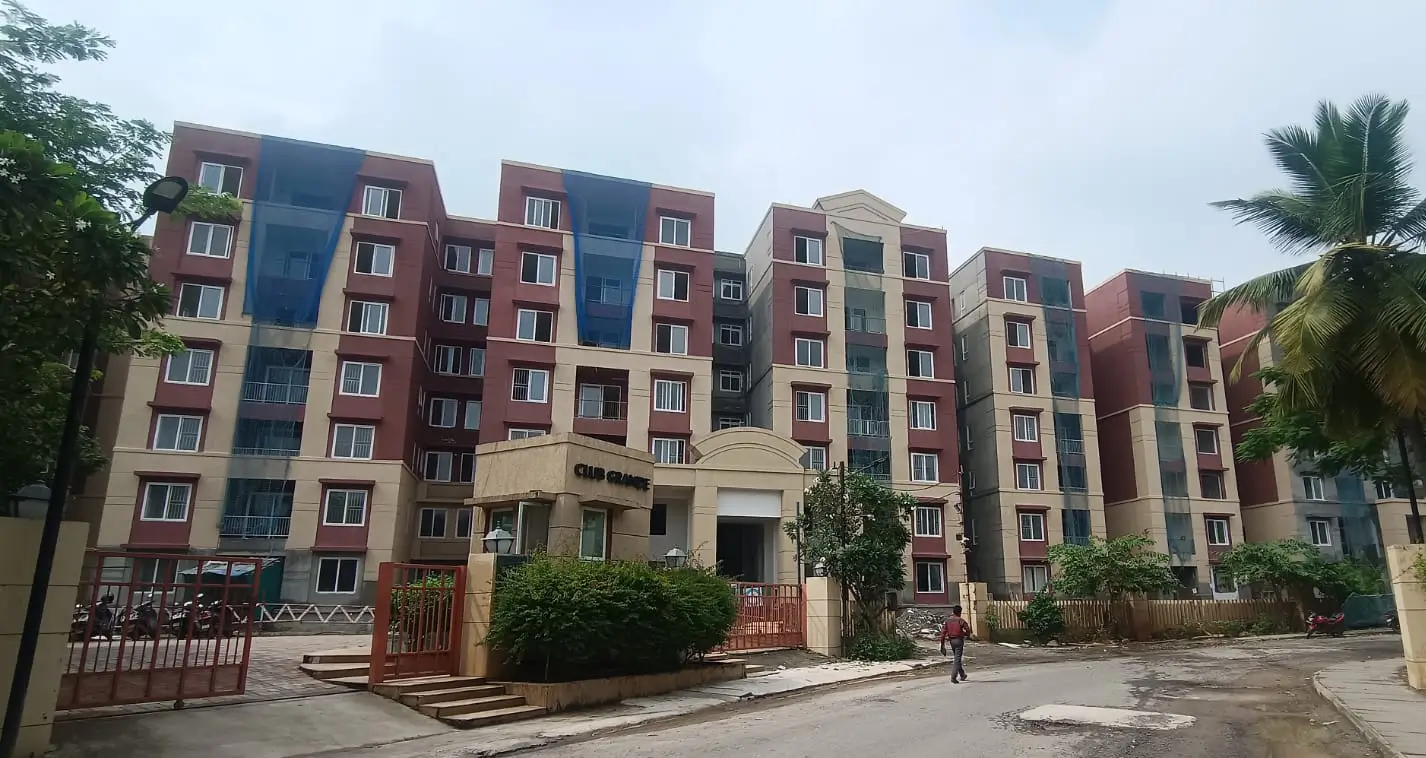 Block M – Internal flat QA work in progress (14/112 completed) & external painting work in progress