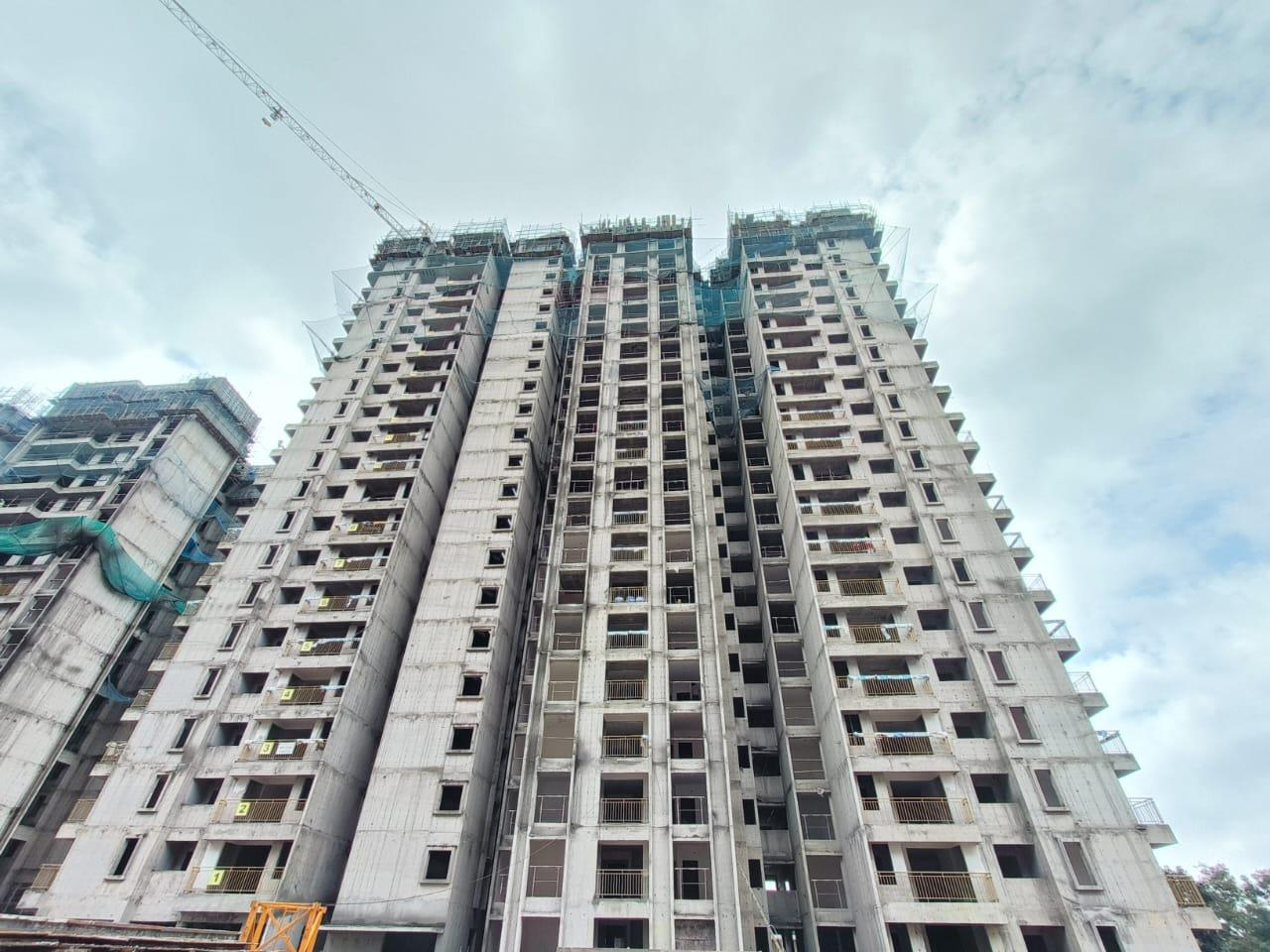 Twenty Second Floor shuttering & reinforcement work is in progress
