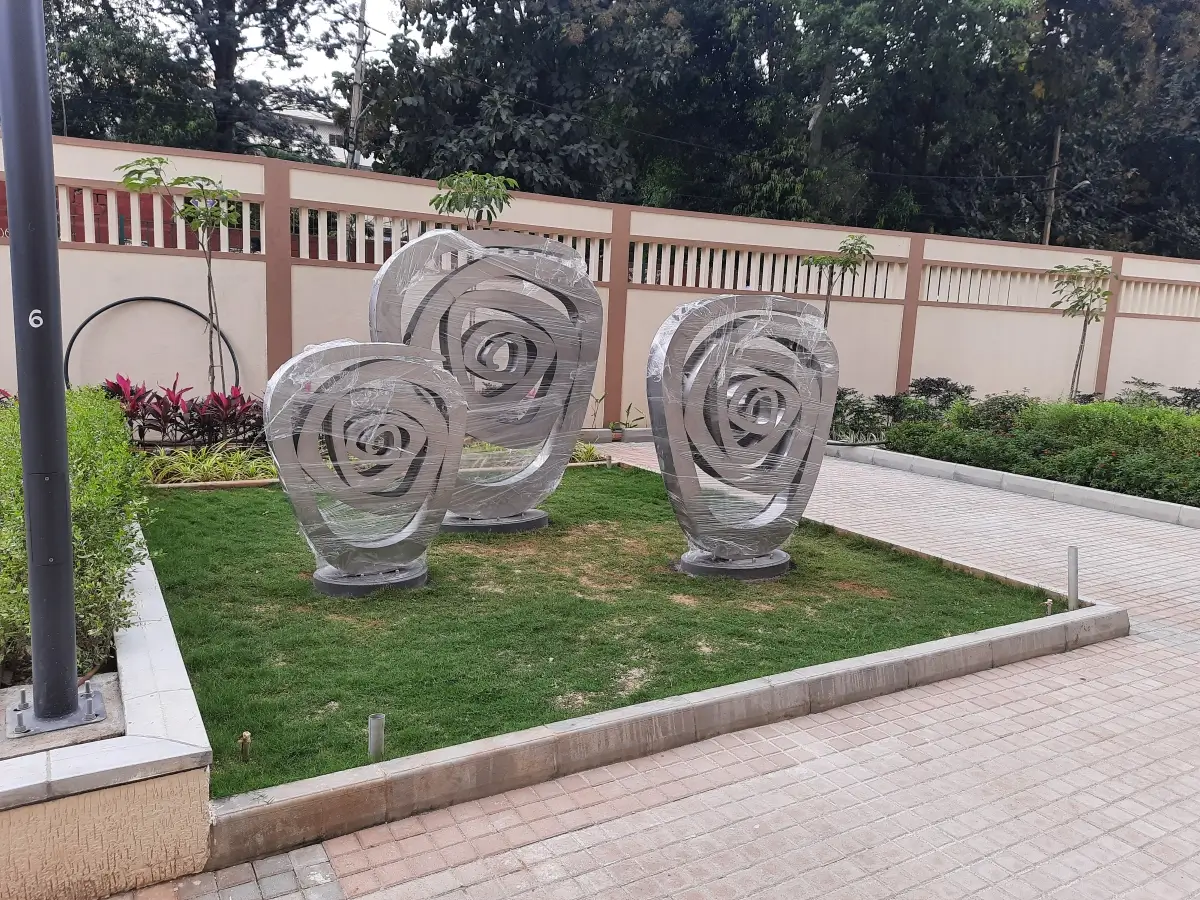 Sculpture works completed