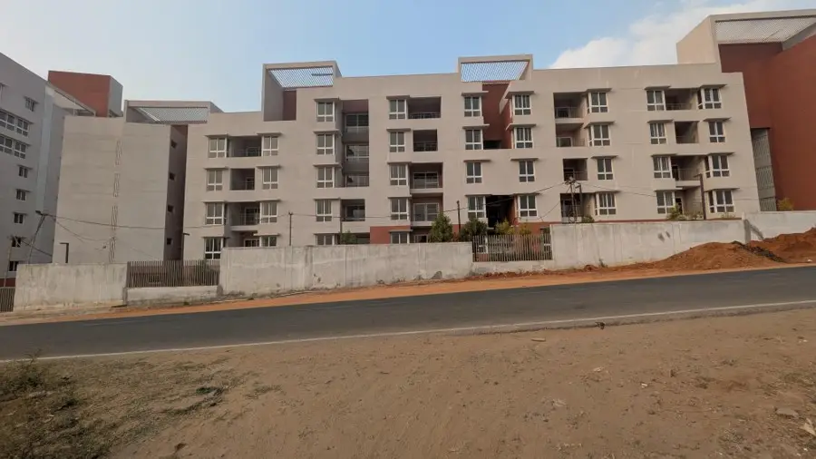 Q, P & O BLOCK – ELEVATION