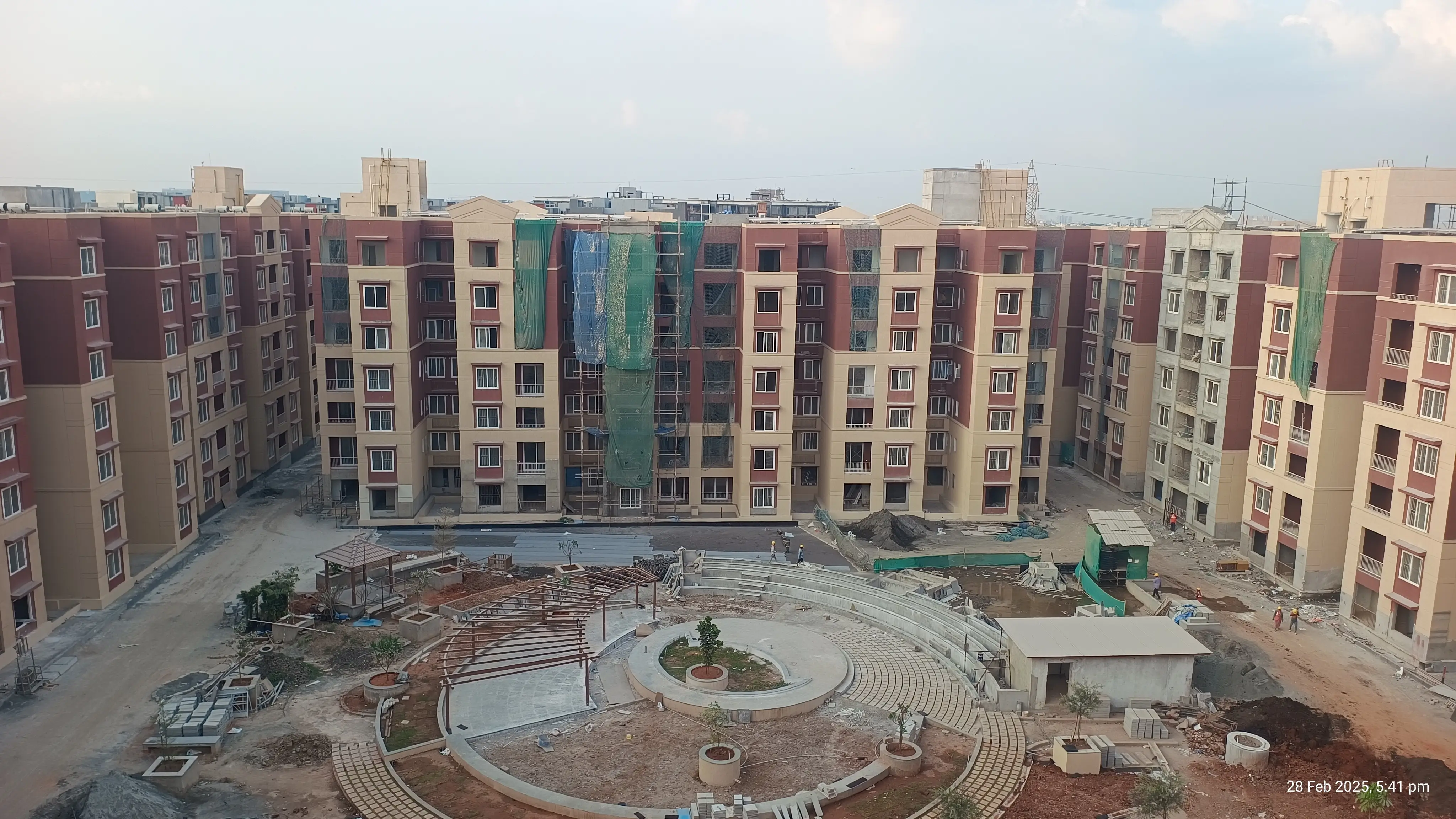 Block R – Internal flat QA work in progress (27/82 completed) & external painting work in progress