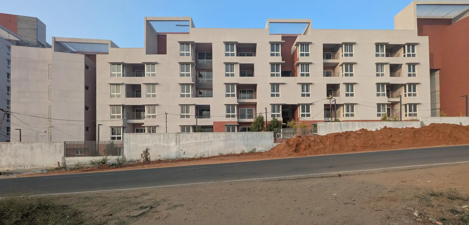 Q, P & O Block – Elevation