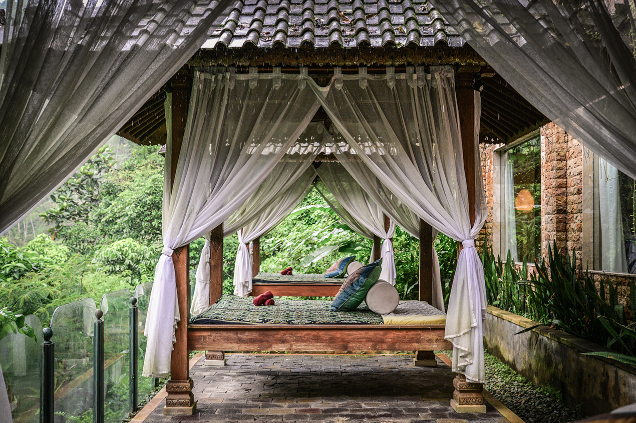 Top 5 Club Resorts in Bangalore for a Perfect Weekend Escape