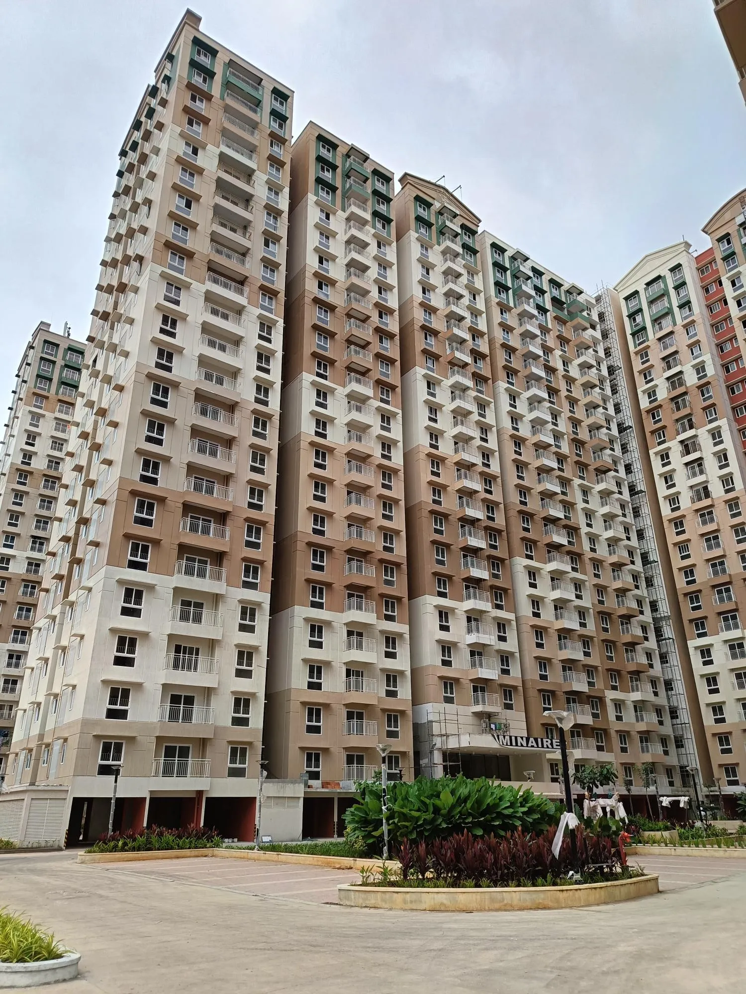 LUMINAIRE – Wing A: painting work