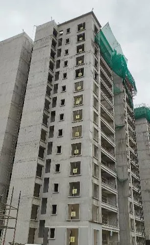 TOWER – L: Terrace floor slab completed.