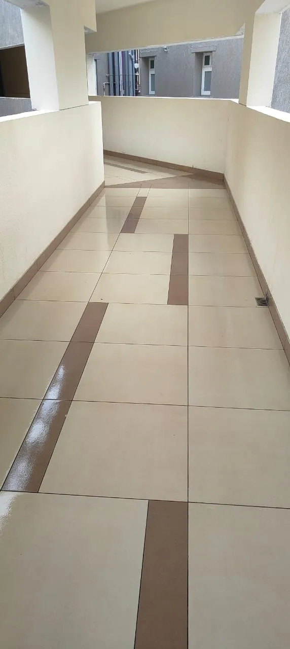 Ivory Phase 1 - H Tower Corrdior