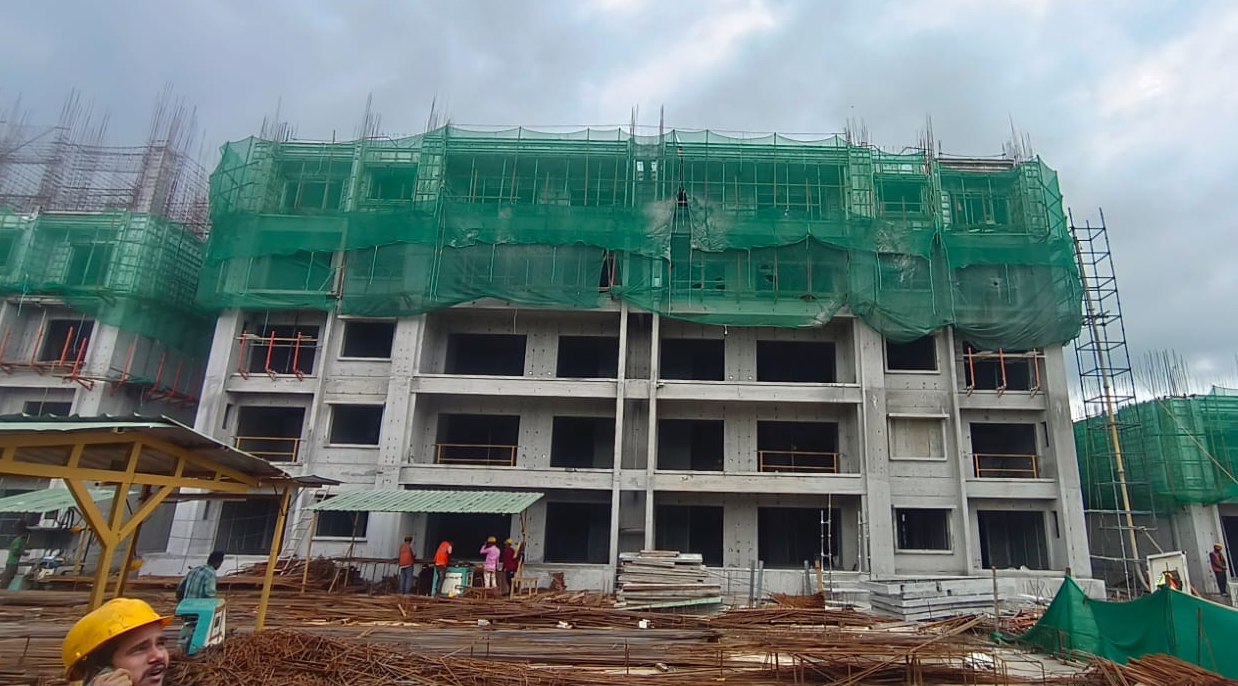 Completion of Tower-B 5th Floor Slab