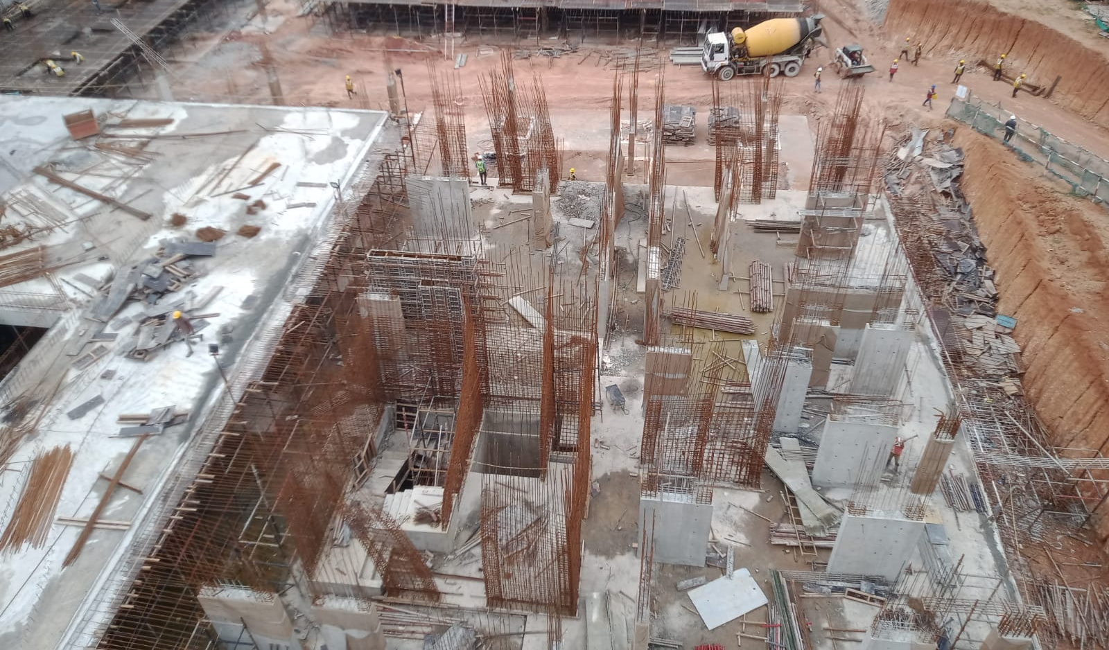Tower H Ground floor shuttering and reinforcement is in progress