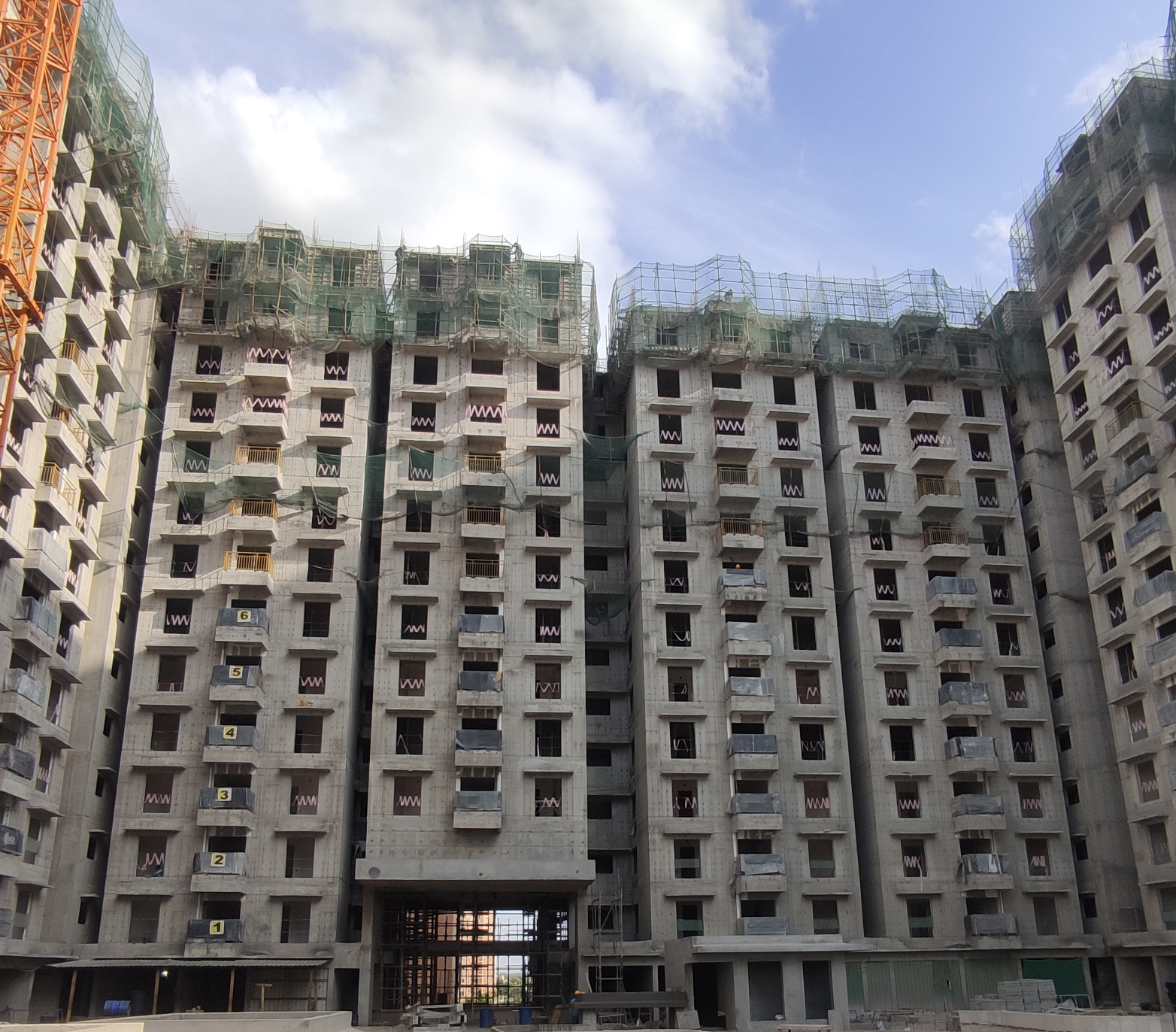 Wing B – 14 th Floor slab shuttering in progress