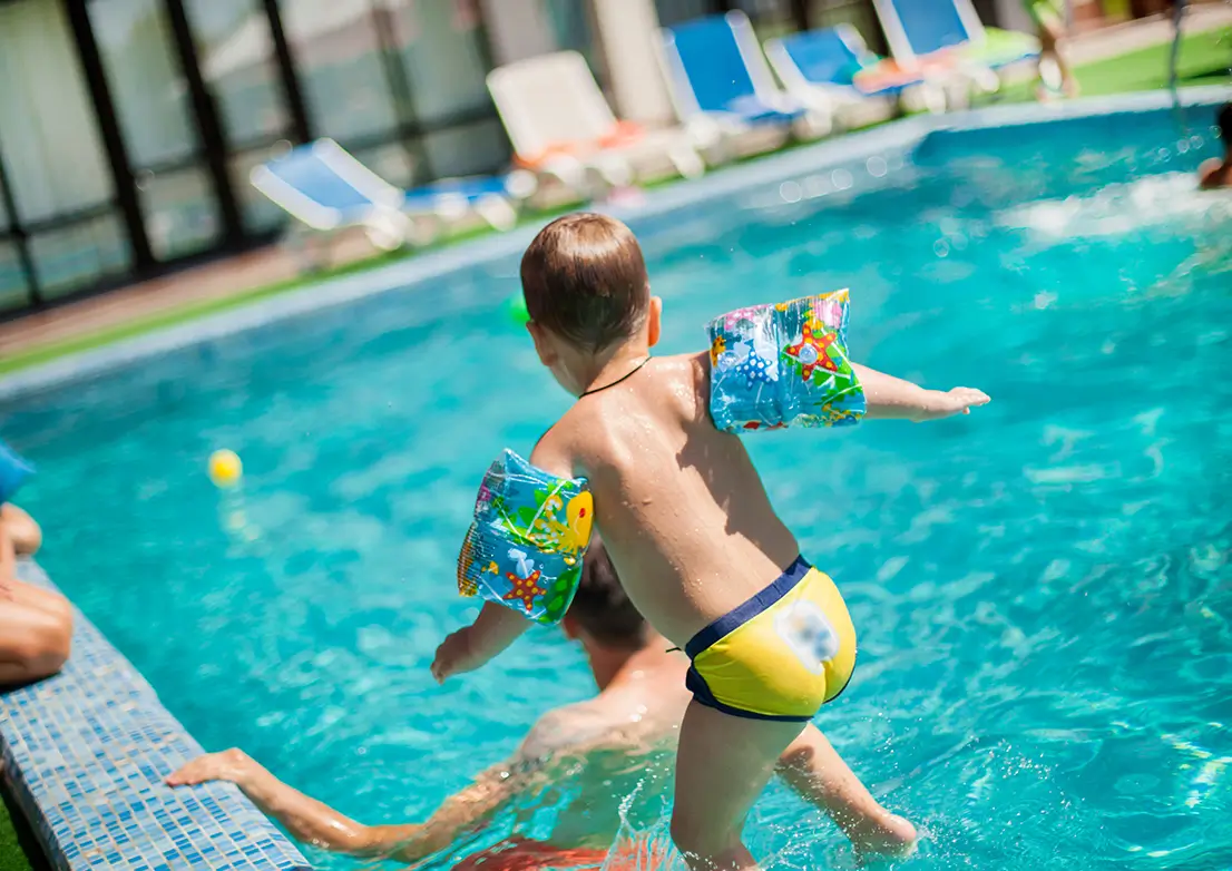 Swimming Pool with Kids' Pool