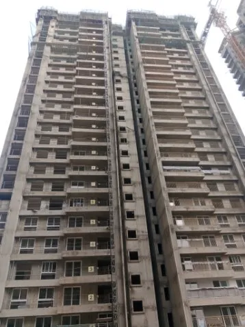 Twenty Sixth Floor shuttering & reinforcement works in progress.