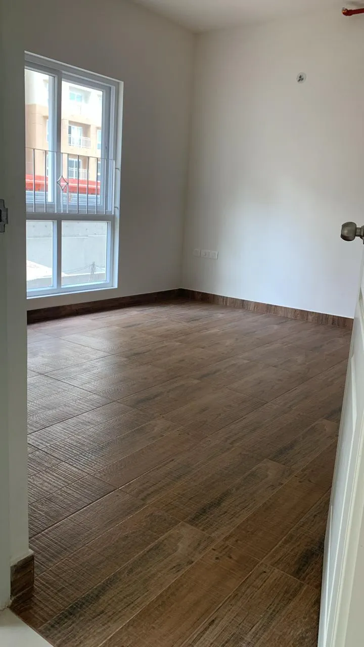 LUMINAIRE – Flooring