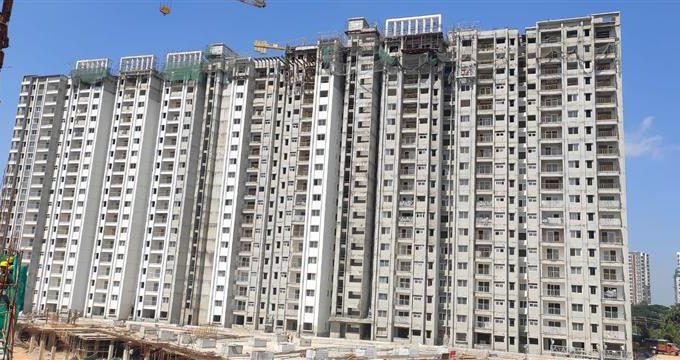 Tower D & E- External painting activities are in progress