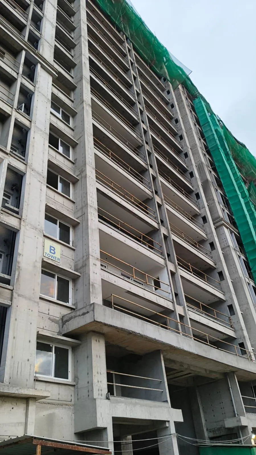 TOWER D - TERRACE SLAB IN PROGRESS