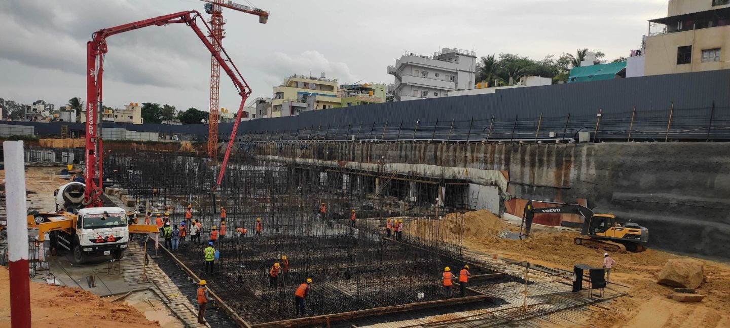Tower – L :  Slab concrete in progress