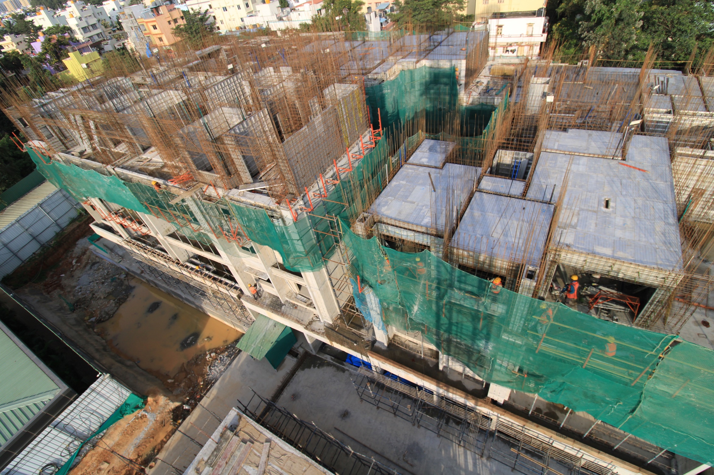 Tower-E : 3rd Floor Slab Completed; 4th to 5th Floor Wall/Slab in Progress