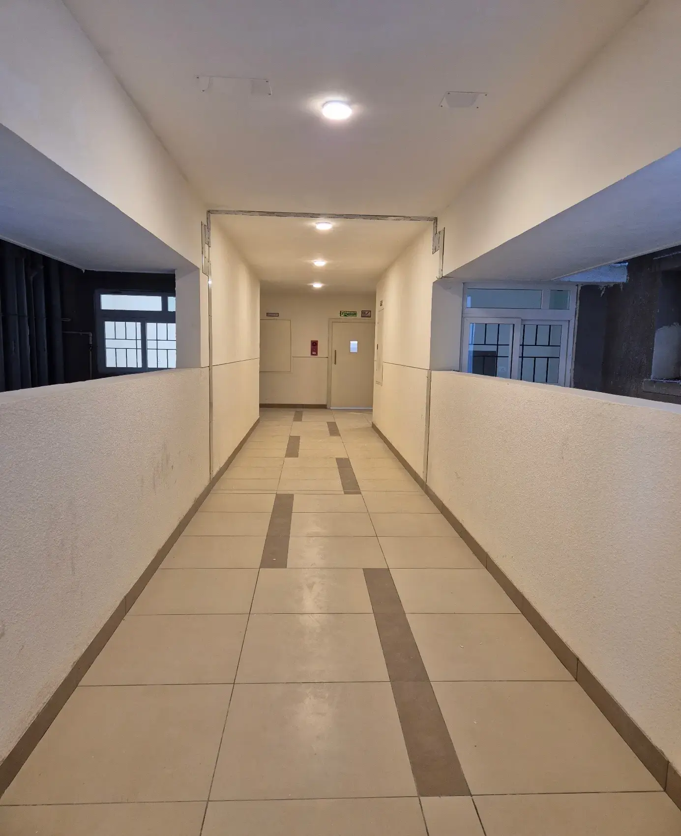 Ivory Phase 1 - H Tower Corrdior