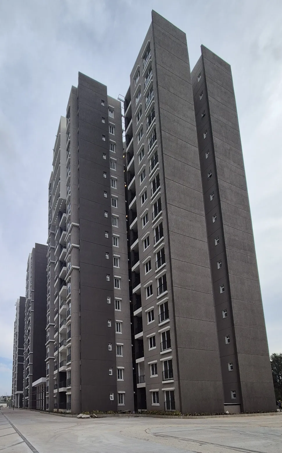 Ivory Phase 1 - G & H Tower