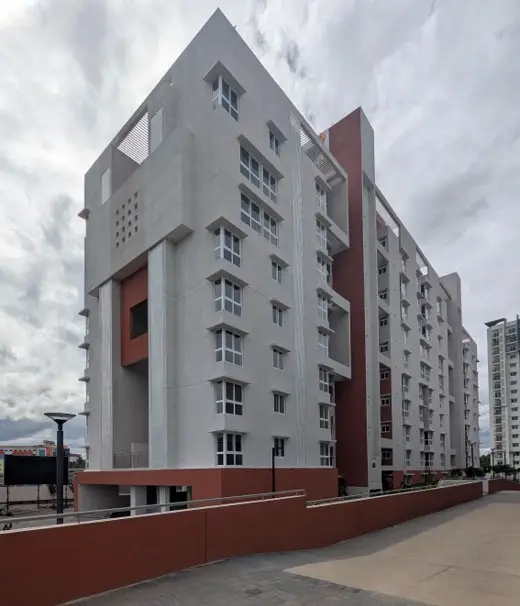 A & B BLOCK – EAST ELEVATION