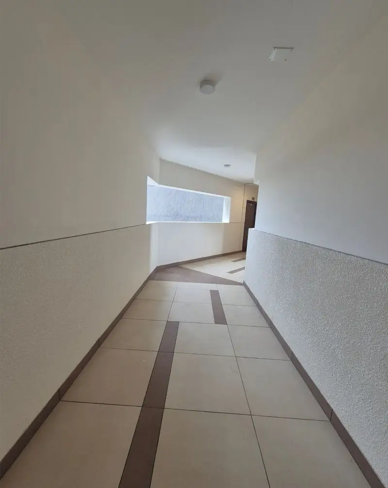 IVORY PHASE 1 G TOWER CORRIDORS