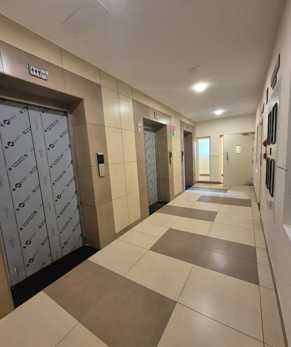 Brigade Orchards IVORY PHASE – 1 Typical floor Lift lobby and Corridor Tower - G, H & I