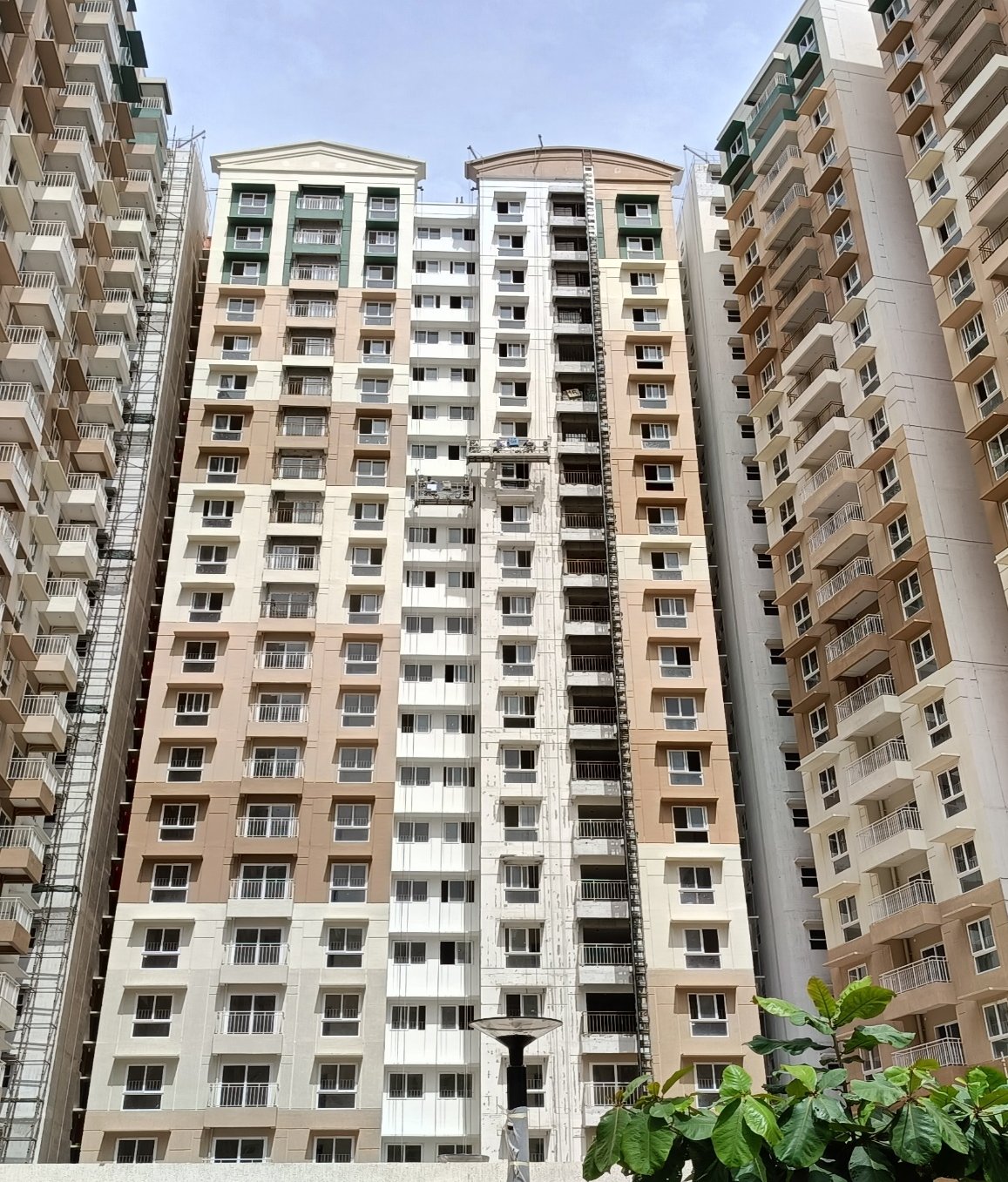 Wing B: Above Terrace level painting work in progress