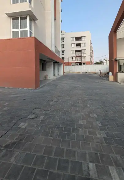 1 ACRE – DRIVEWAY FINISHING WORK