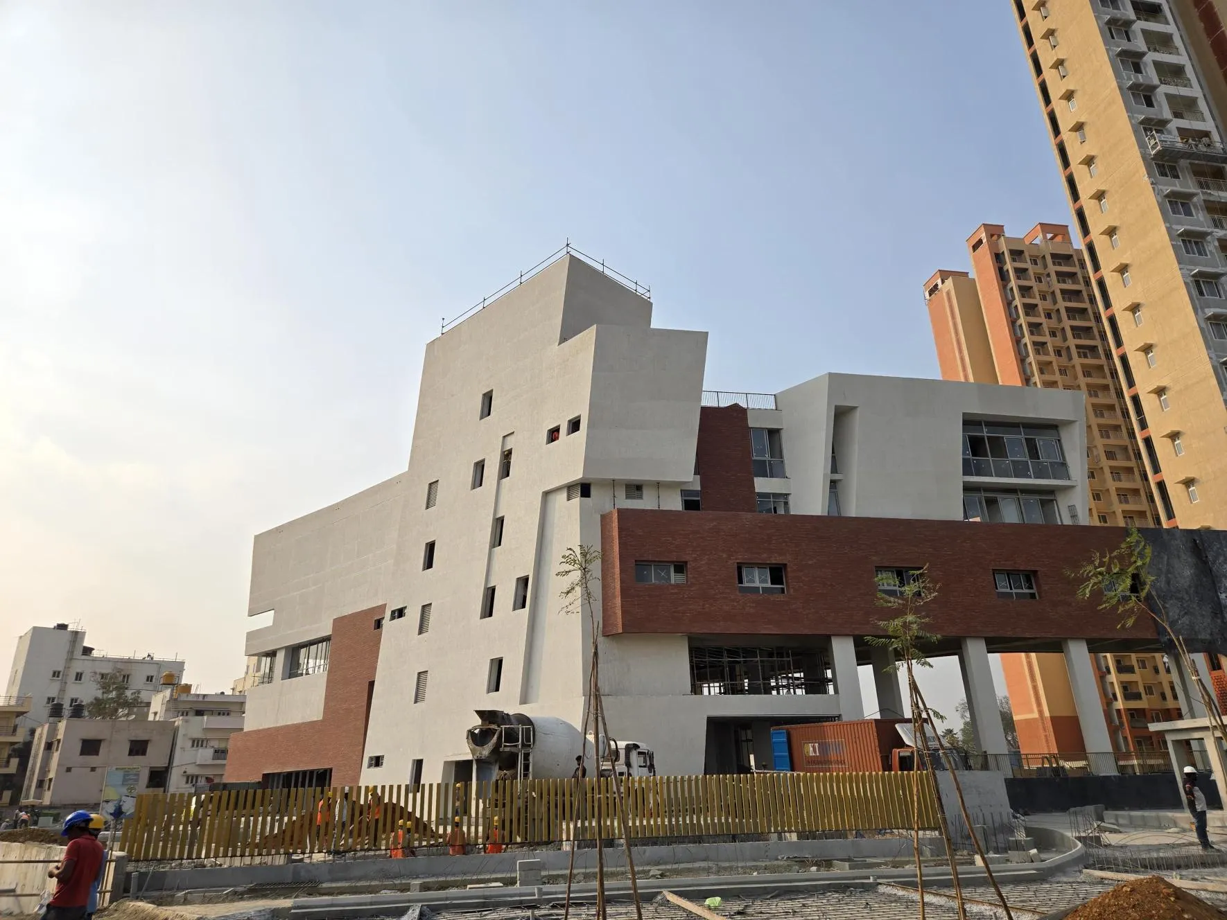 Club House @ Valencia South-East view