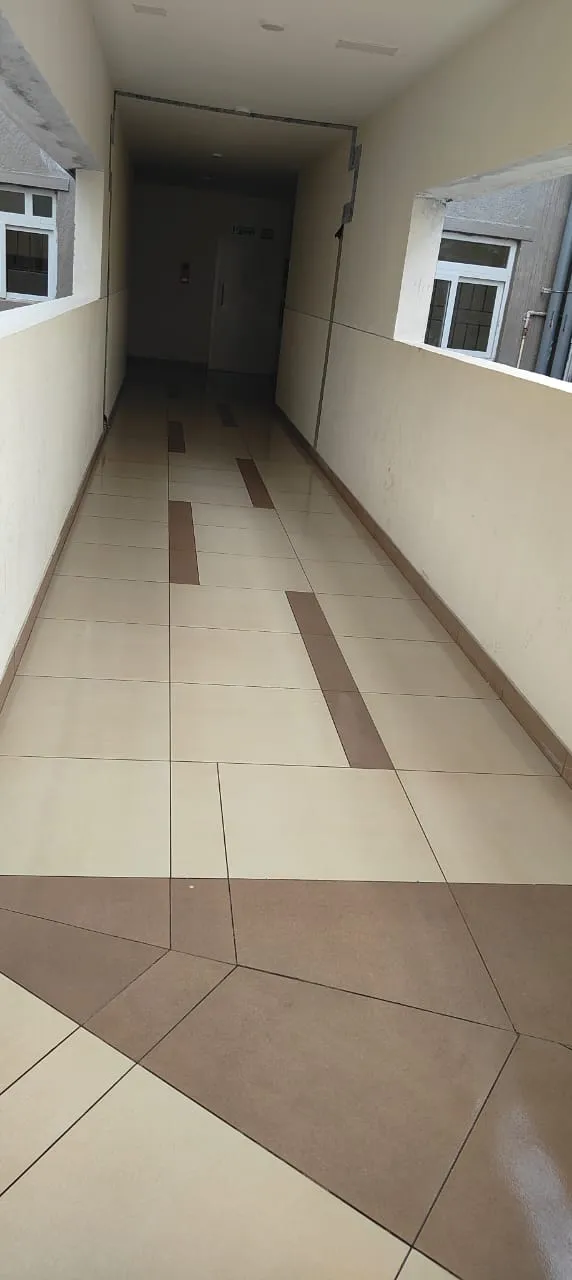 Ivory Phase 1 - I Tower Corrdior