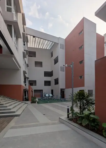 Q BLOCK – ELEVATION