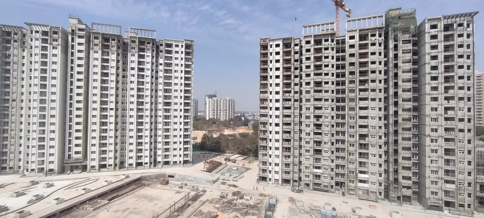 Tower D, E, F - D,E & F -Terrace Parapet, Elevation features pergola work completed. Tower E & F - Terrace Waterproofing work in progress.