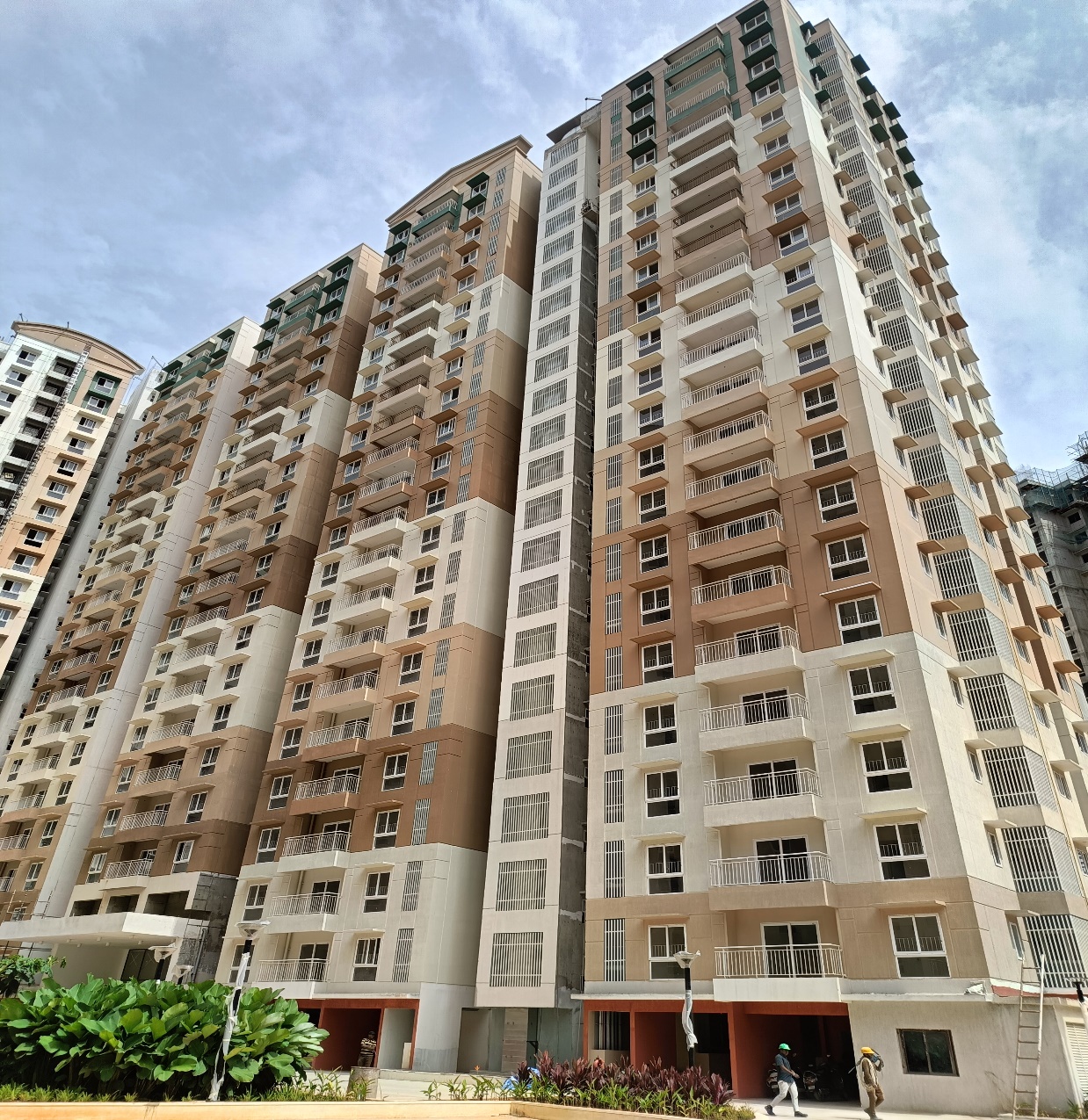 Wing C: Above Terrace floor level painting work in progress