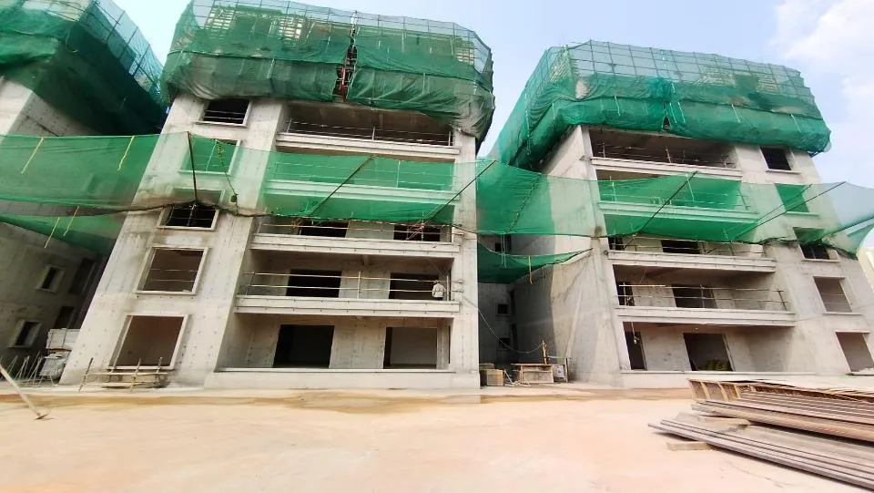 TOWER – G: Sixth floor slab completed, Seventh floor work in progress