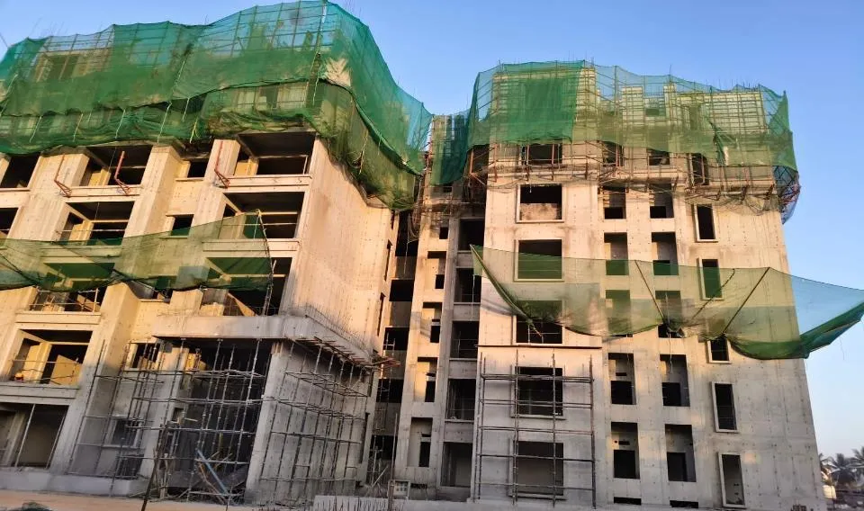 TOWER – J: Fourth floor slab completed, Fifth & Sixth floors work in progress