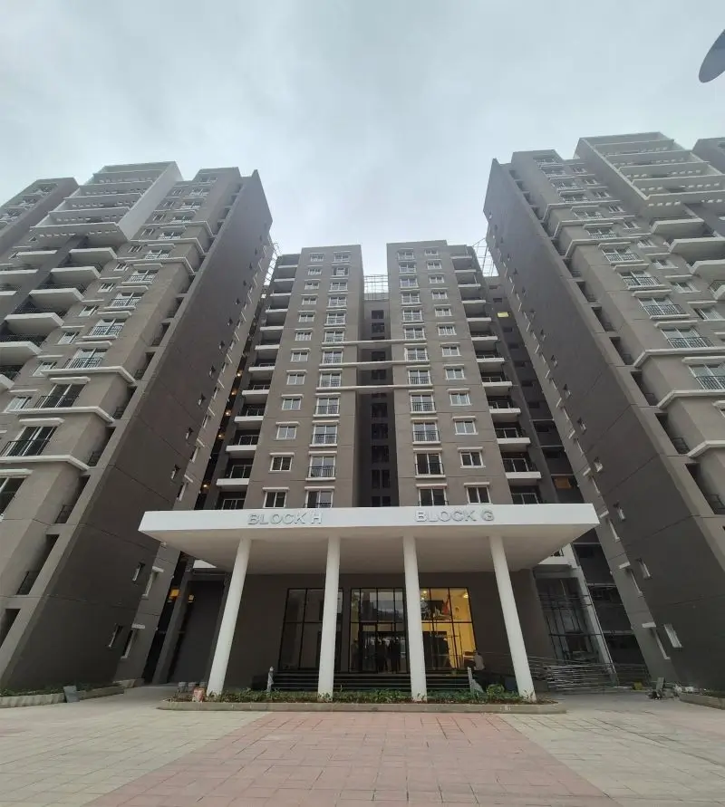 IVORY PHASE 1 G & H TOWER