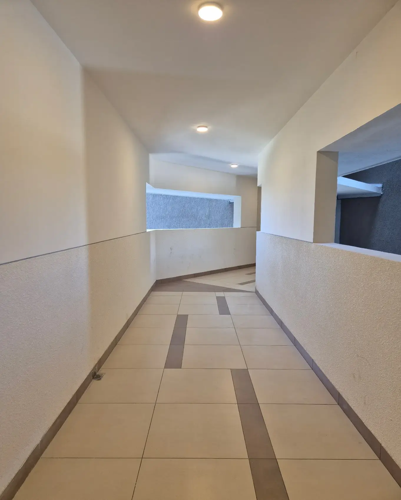 Ivory Phase 1 - H Tower Corrdior