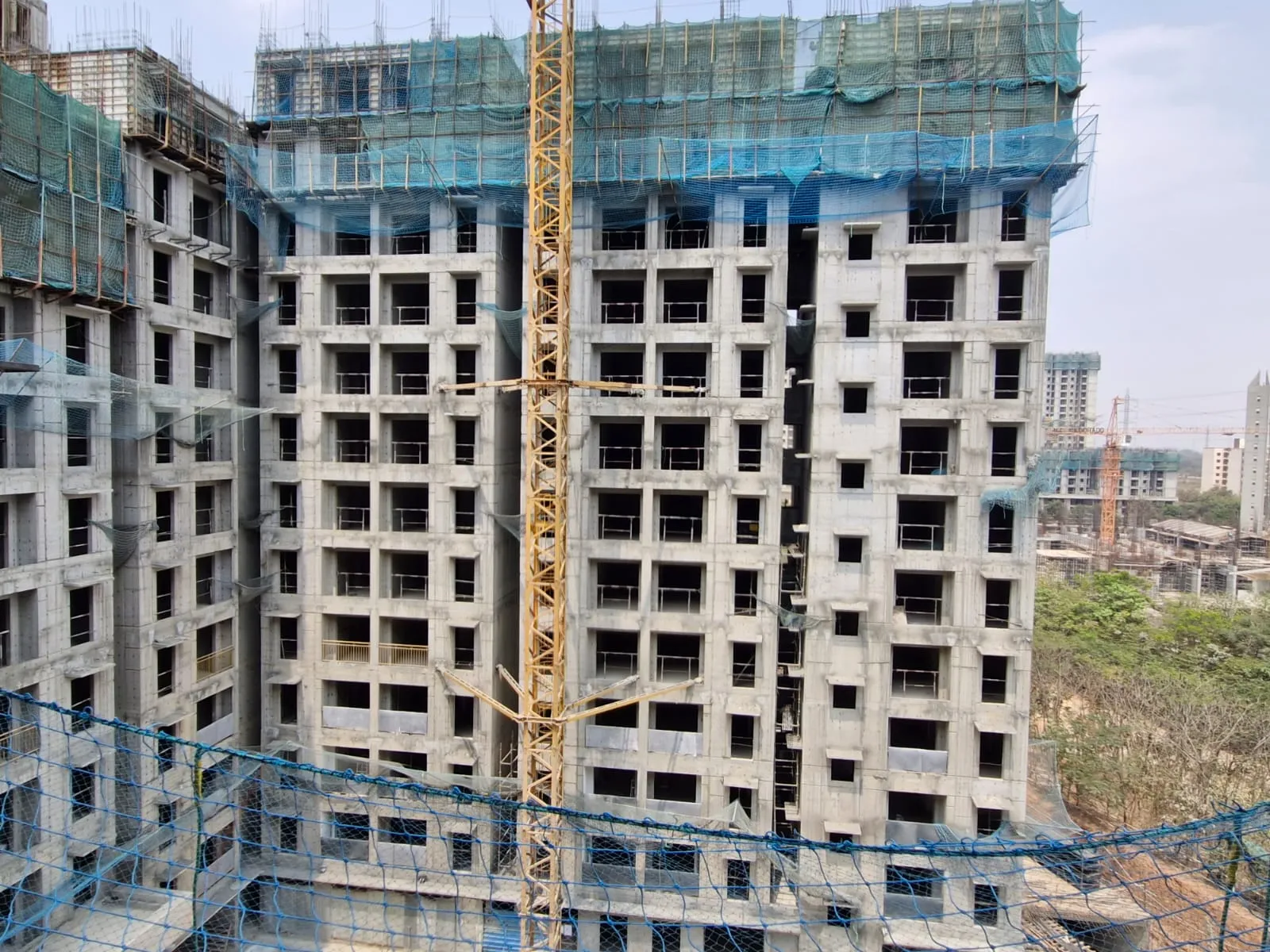 Wing A – 13th floor slab shuttering in progress